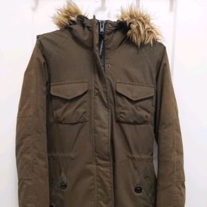 Women's Aritzia Community Down Puffer Jacket